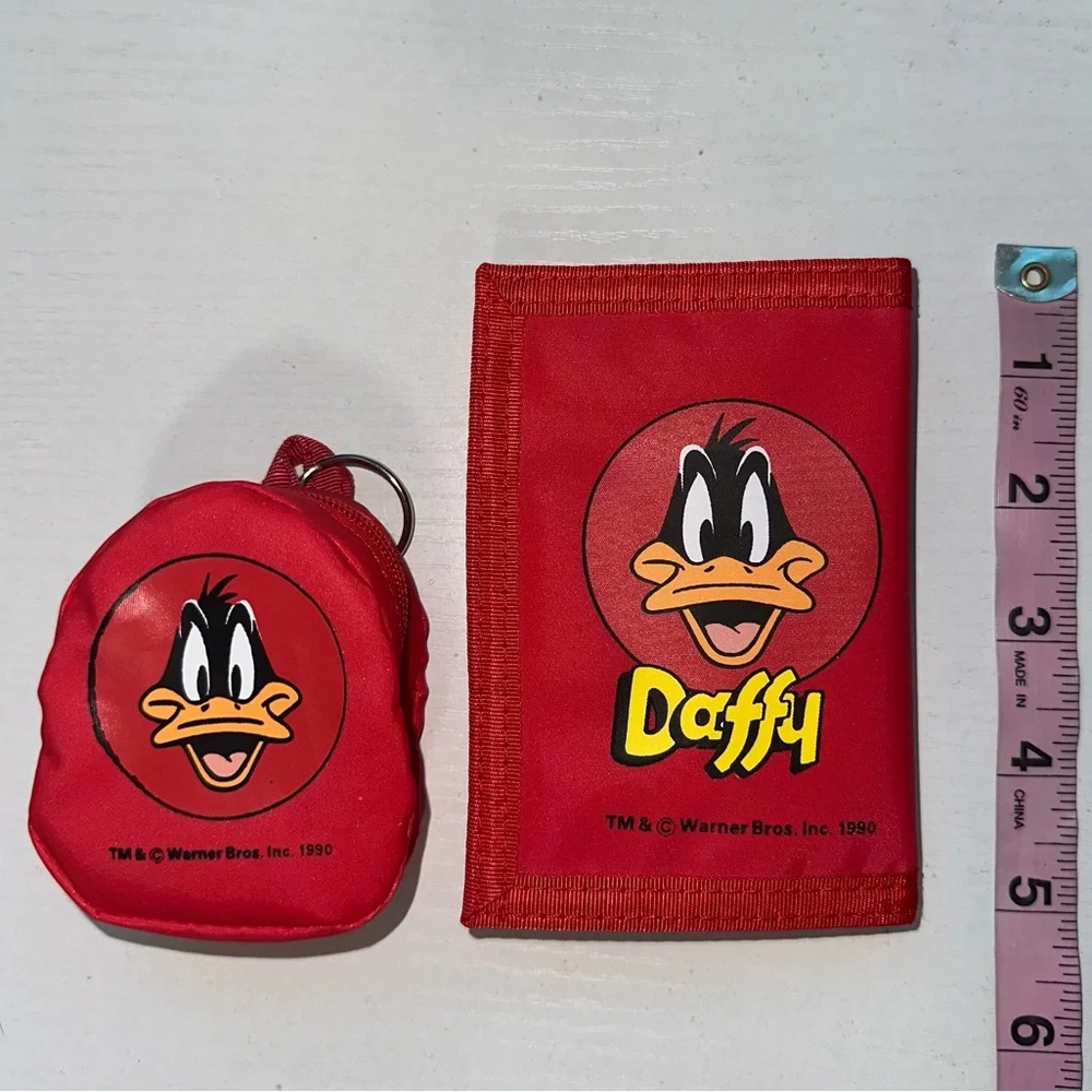 Vintage 1990 Looney Tunes Daffy Wallet & Keychain Set